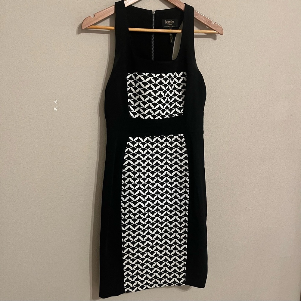 Laundry by Shelli Segal Petites Sleeveless Dress. Size 2P